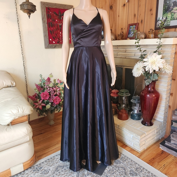 Aw Bridal Dresses & Skirts - Stunning AW Bridal Black Satin Floor-Length Gown